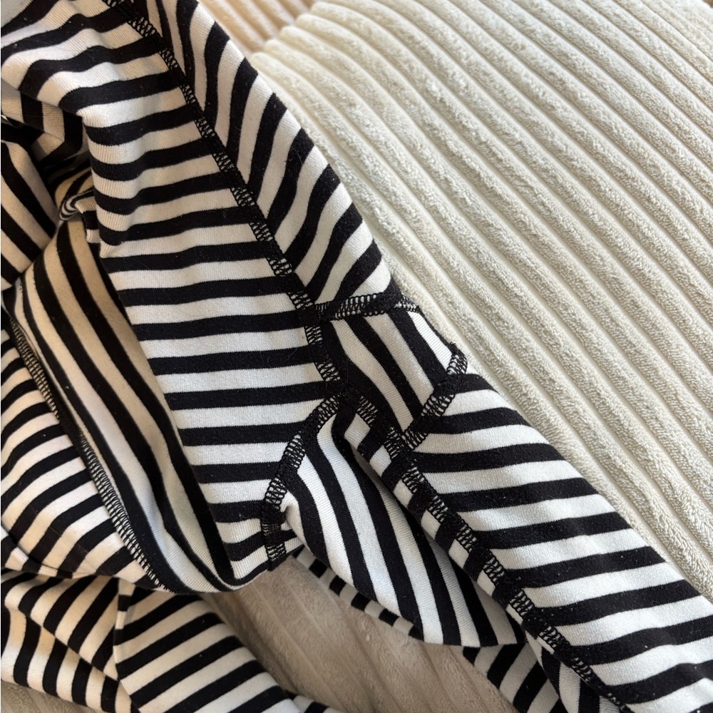lululemon athletica Black and White Striped Leggings - Picture 4 of 5